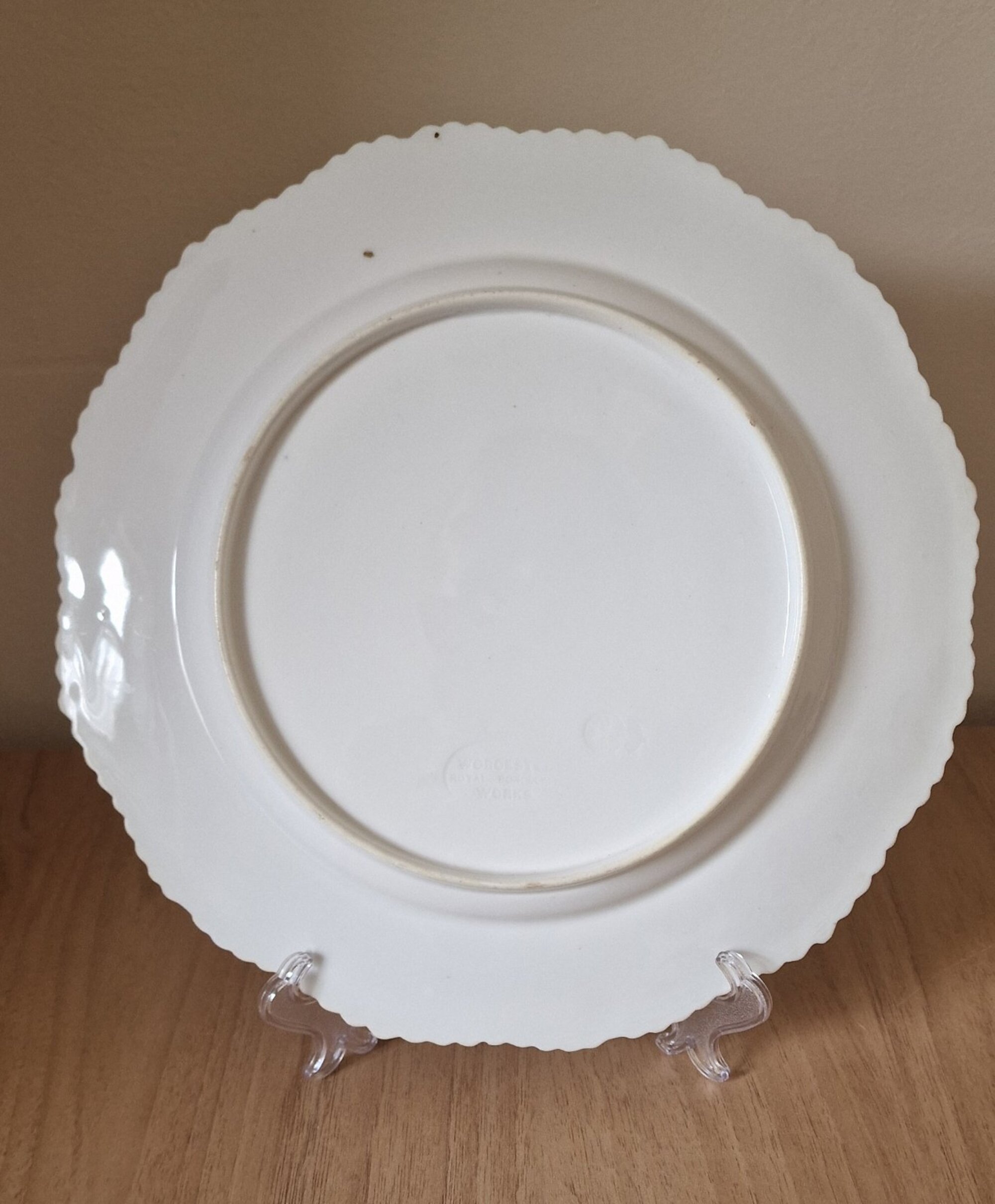 Rare Worcester Cabinet Plate Worcester mark 1862 Impressed by Royal Porcelain Works Handpainted - Image 4